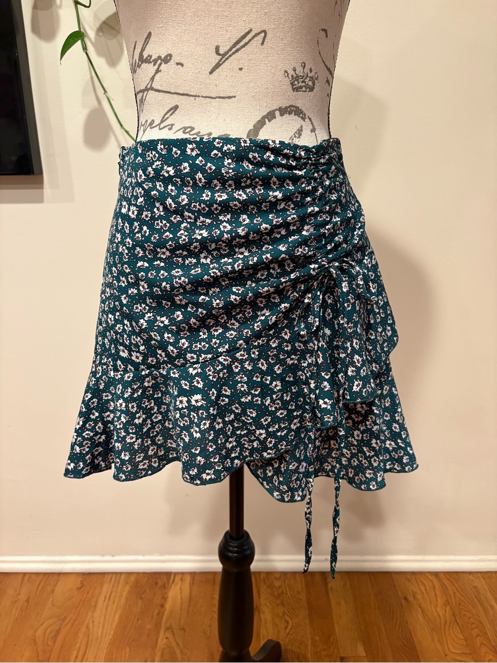 SHEIN Teal Floral Ruffle Tie-Side Mini Skirt